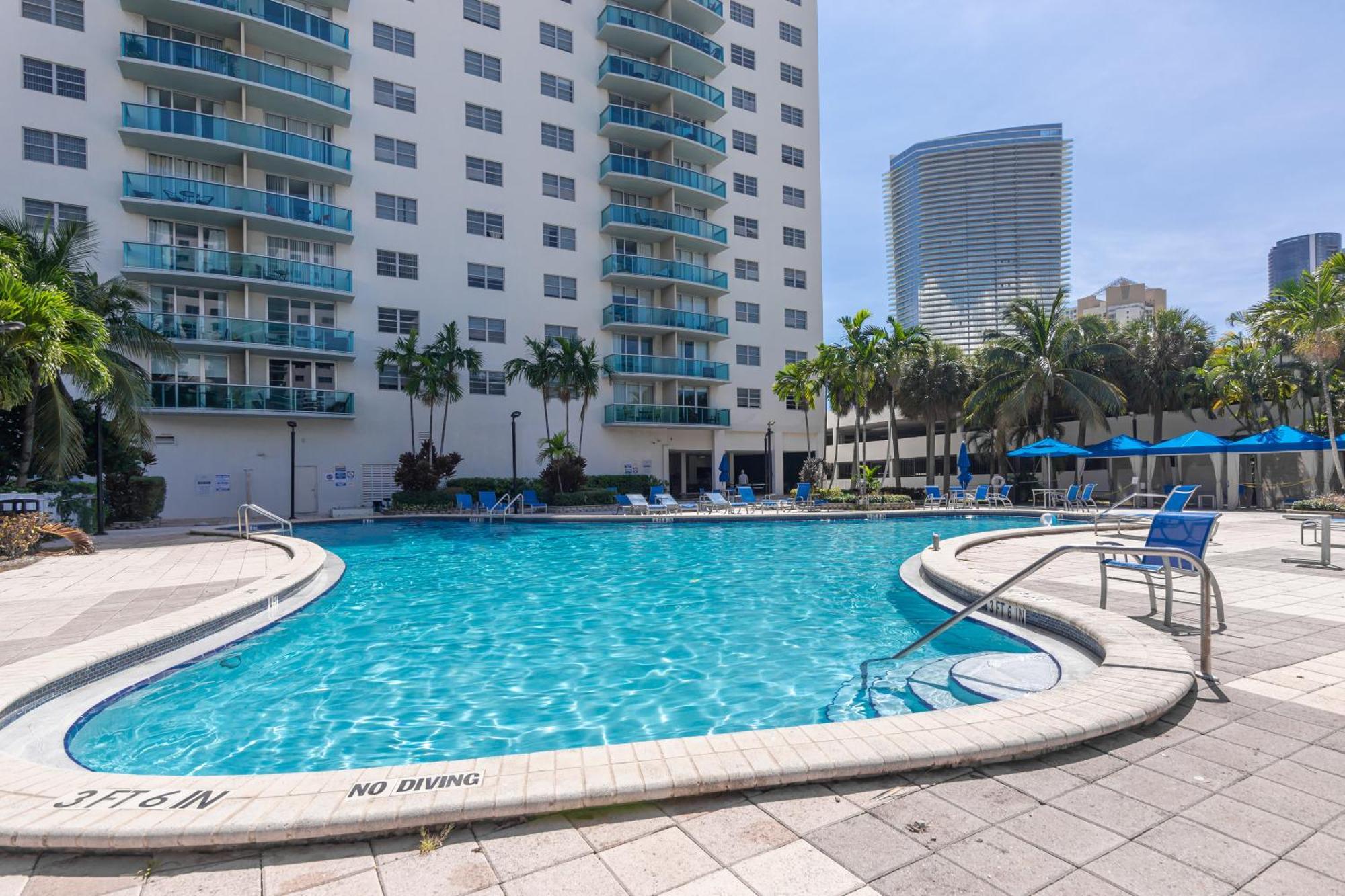 Ocean Reserve Sunny Isles Beach Exterior foto